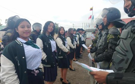 “Mis letras, tu fortaleza”: emotivo proyecto une a estudiantes y militares